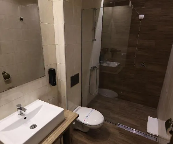 Hotel Happy Dimitrovgrad